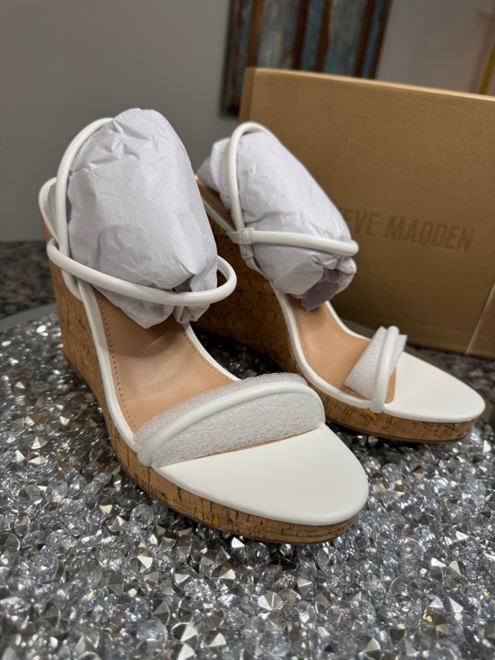 Steve Madden White leather Strappy Cork Wedge Sandals NEW 9.5 - Picture 2 of 13